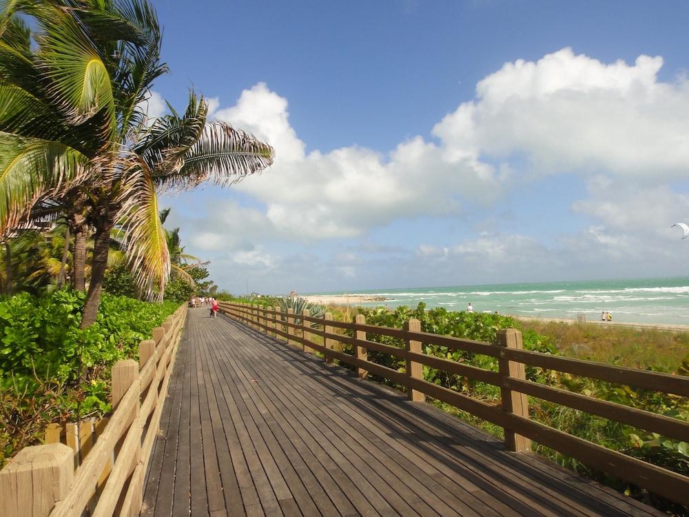 מיאמי ביץ' Red South Beach Hotel מראה חיצוני תמונה